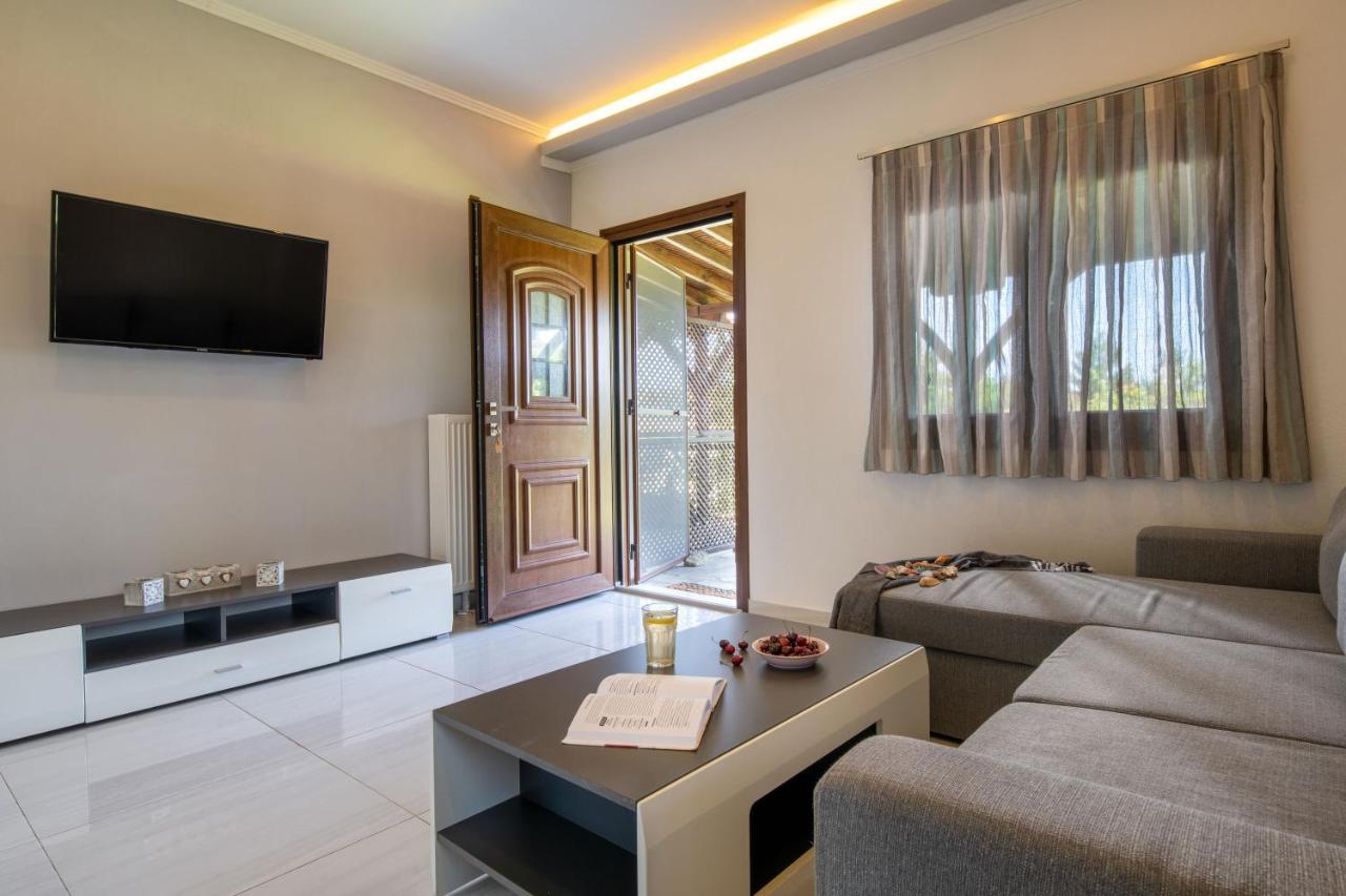 Exochiko Kalamitsi Apartment Ngoại thất bức ảnh