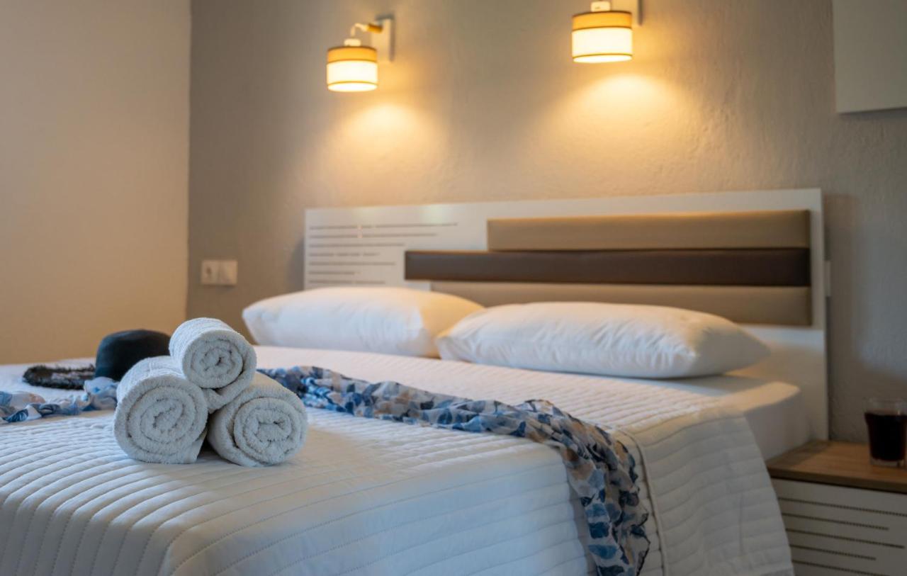 Exochiko Kalamitsi Apartment Ngoại thất bức ảnh