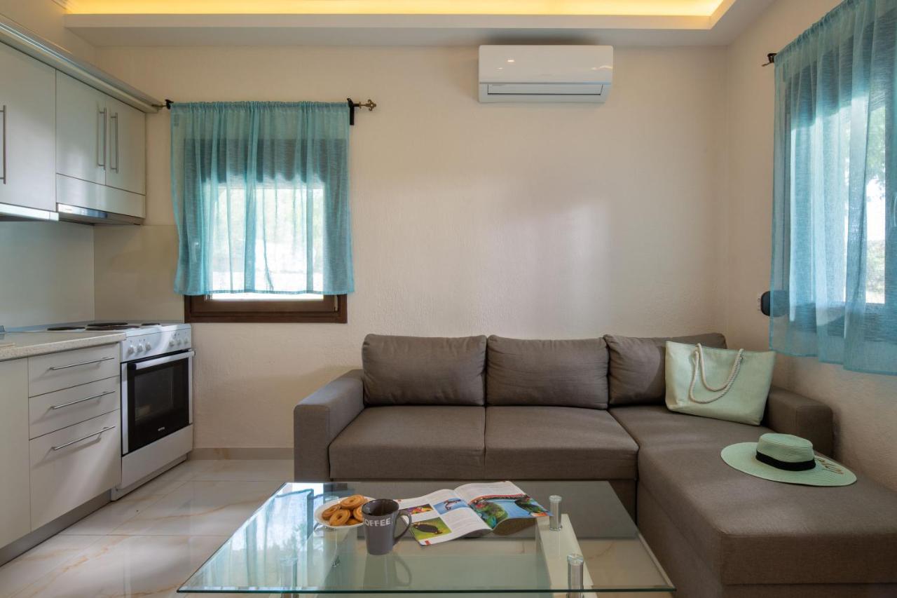 Exochiko Kalamitsi Apartment Ngoại thất bức ảnh