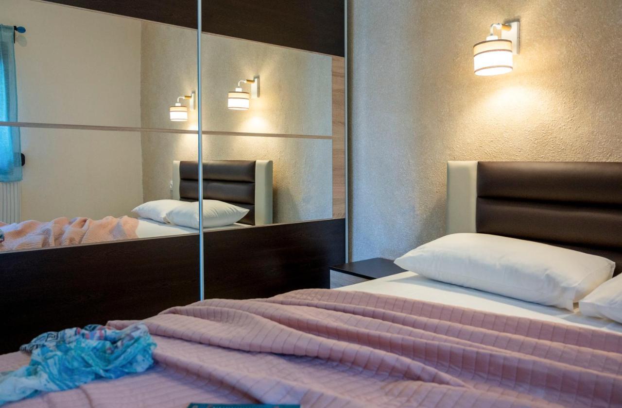Exochiko Kalamitsi Apartment Ngoại thất bức ảnh