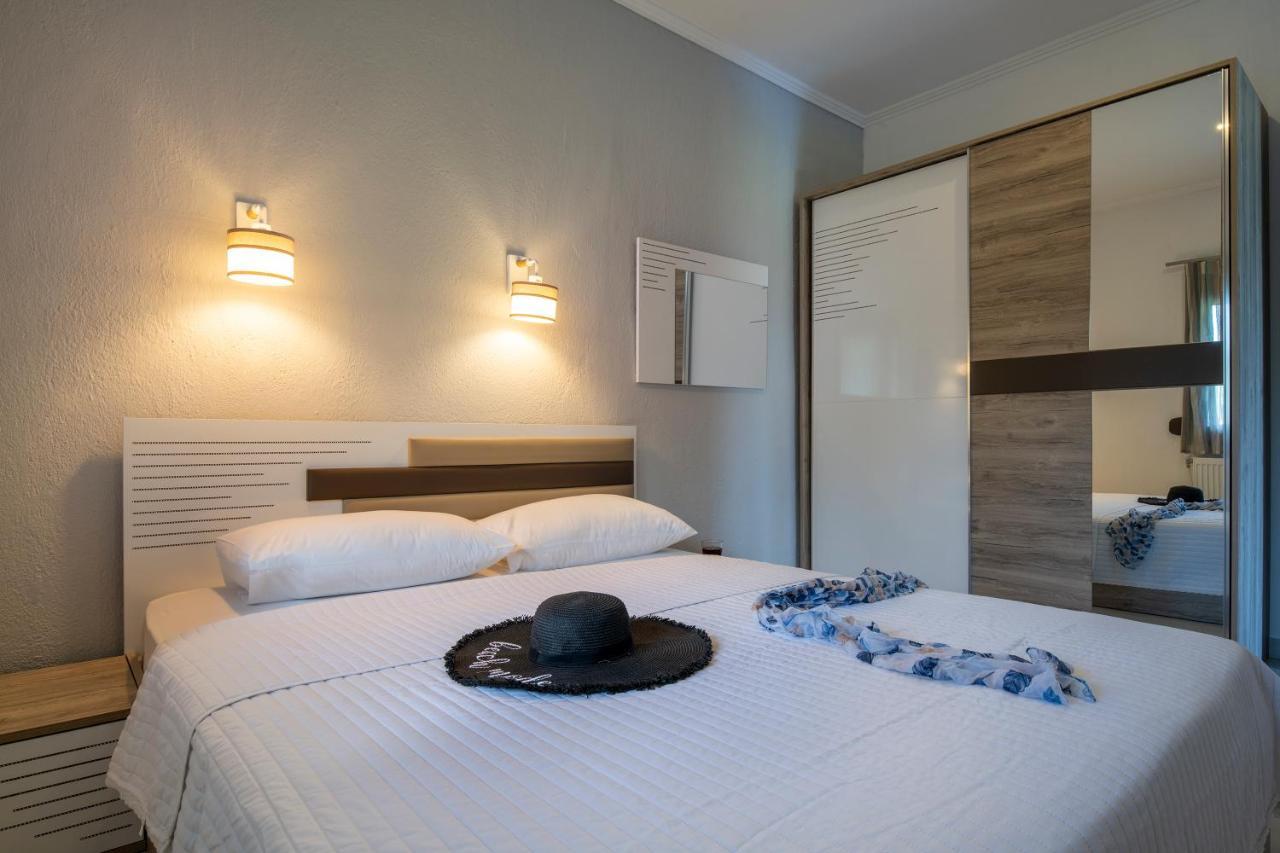 Exochiko Kalamitsi Apartment Ngoại thất bức ảnh